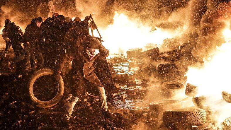 一边开发游戏一边闹革命是怎样的体验?